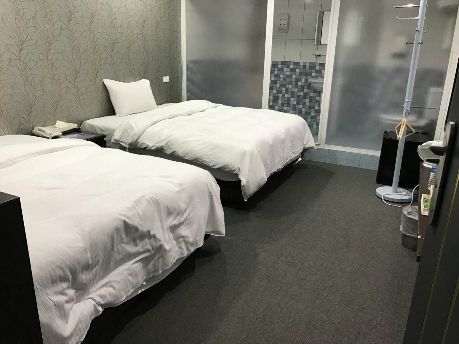 ז'ונגלי Chang Ti Metropolis Commercial Hotel מראה חיצוני תמונה