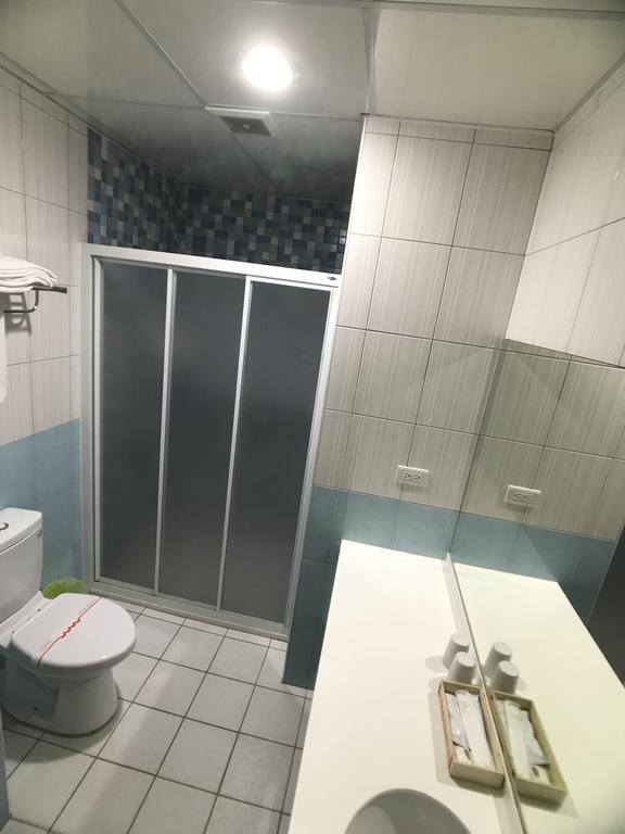 ז'ונגלי Chang Ti Metropolis Commercial Hotel מראה חיצוני תמונה